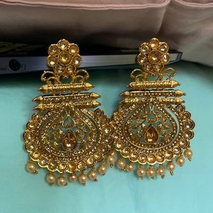 Gorgeous Kundan oversized earrings